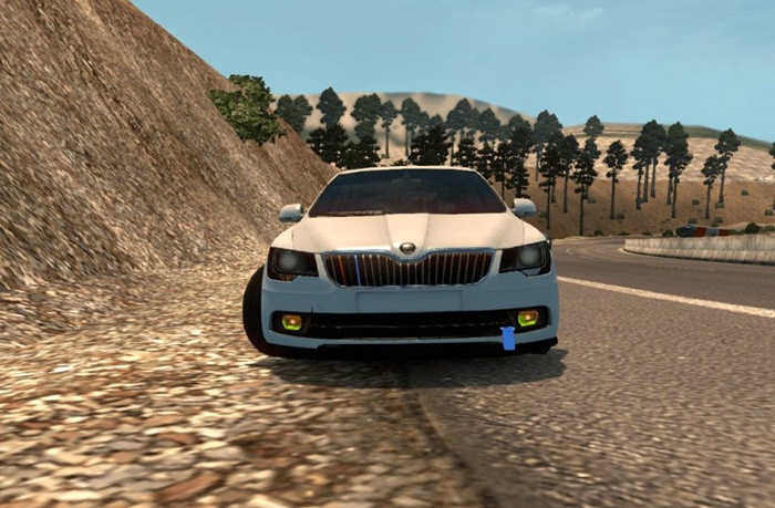skoda-superb-araba-yama