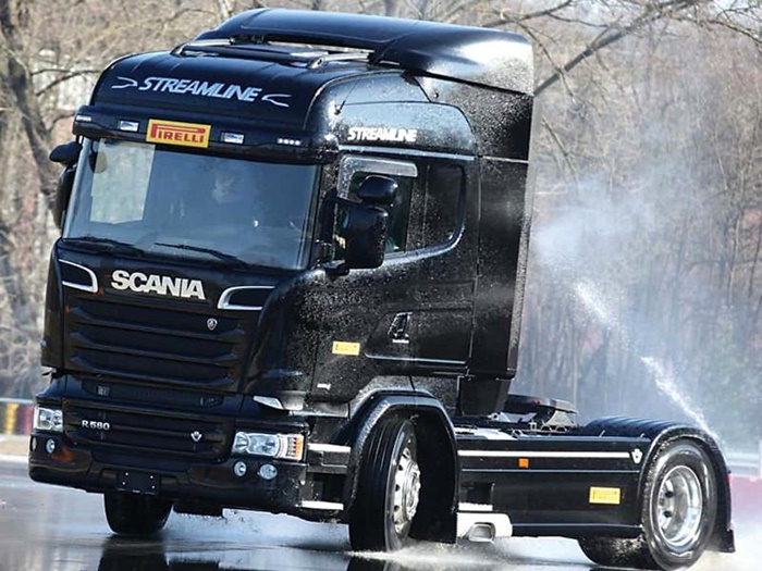 ETS2 – Kamyon Fiziği Modu V1.7.4 (1.36.x)